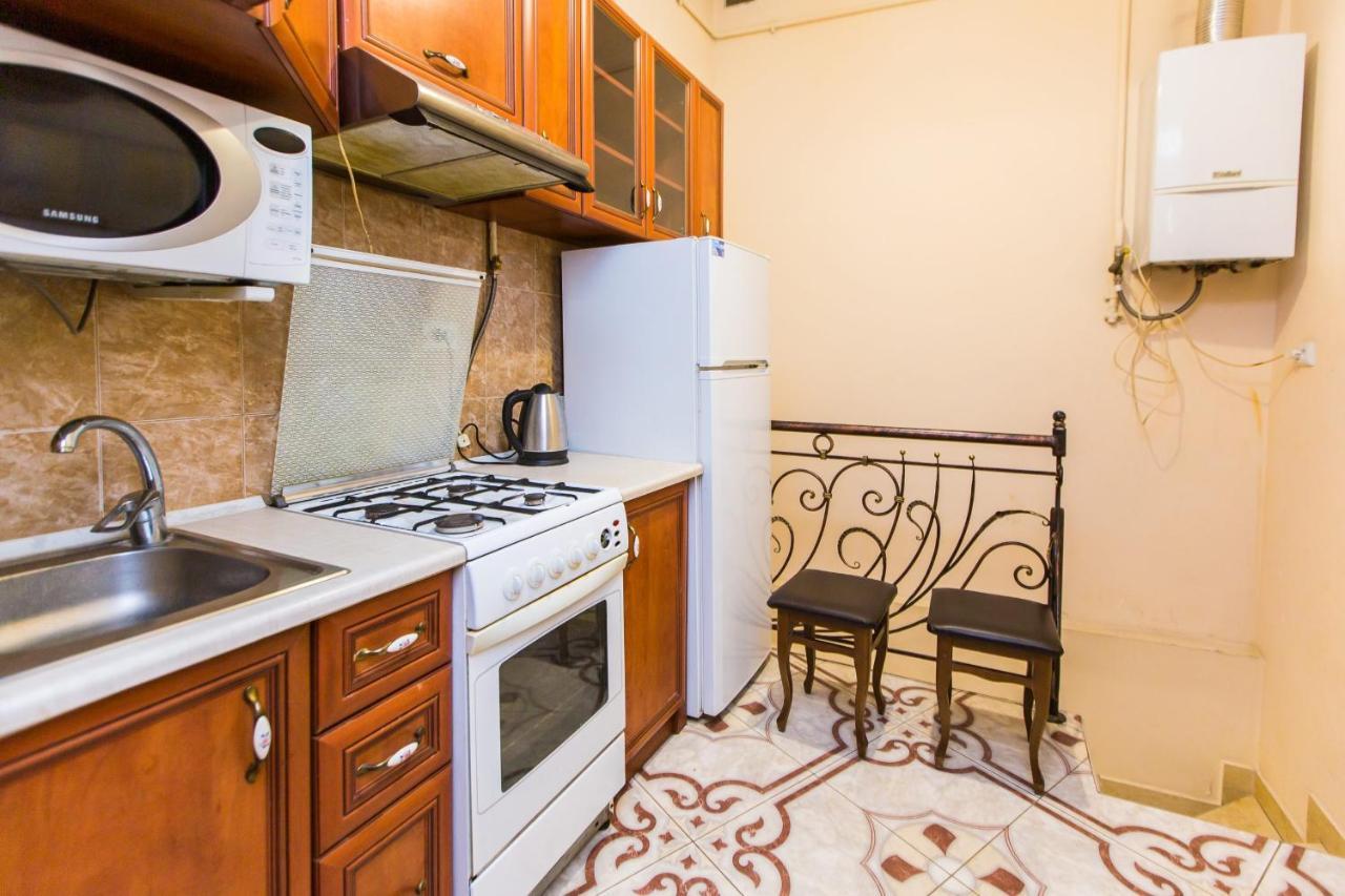 Apartment подобово у центрі львова вулиця замарстинівська 5 Lviv