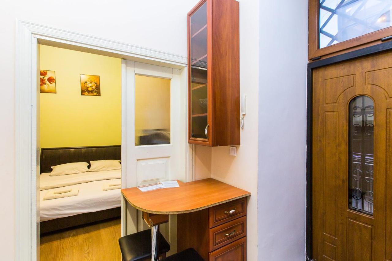 подобово у центрі львова вулиця замарстинівська 5 Apartment *